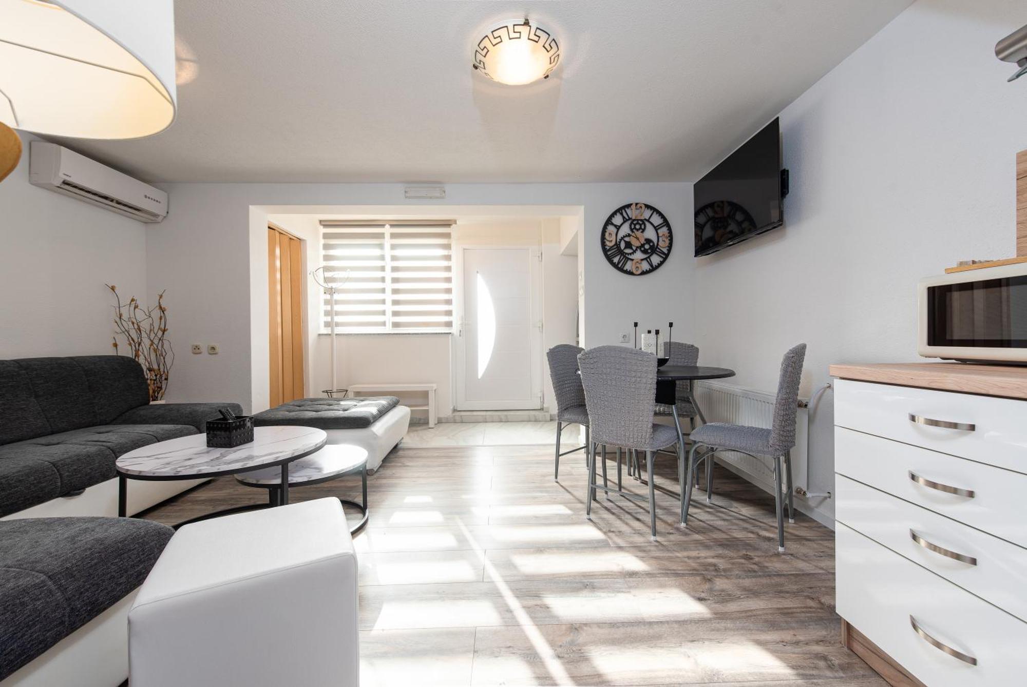 Nena Apartmani Vir Bagian luar foto