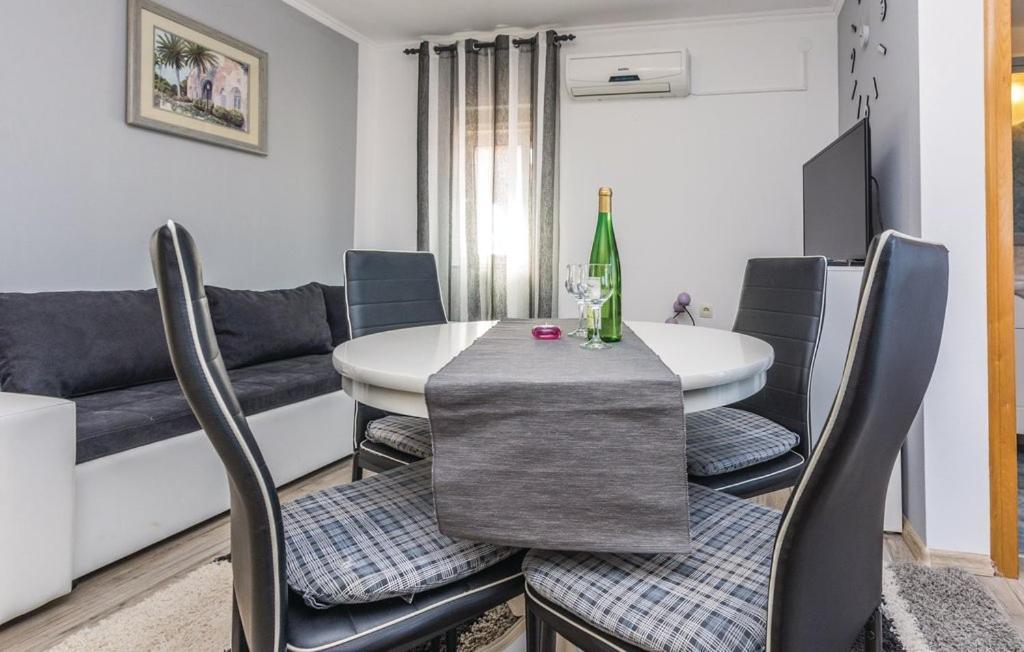 Nena Apartmani Vir Bagian luar foto