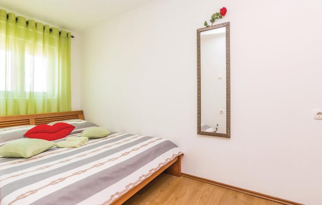 Nena Apartmani Vir Bagian luar foto