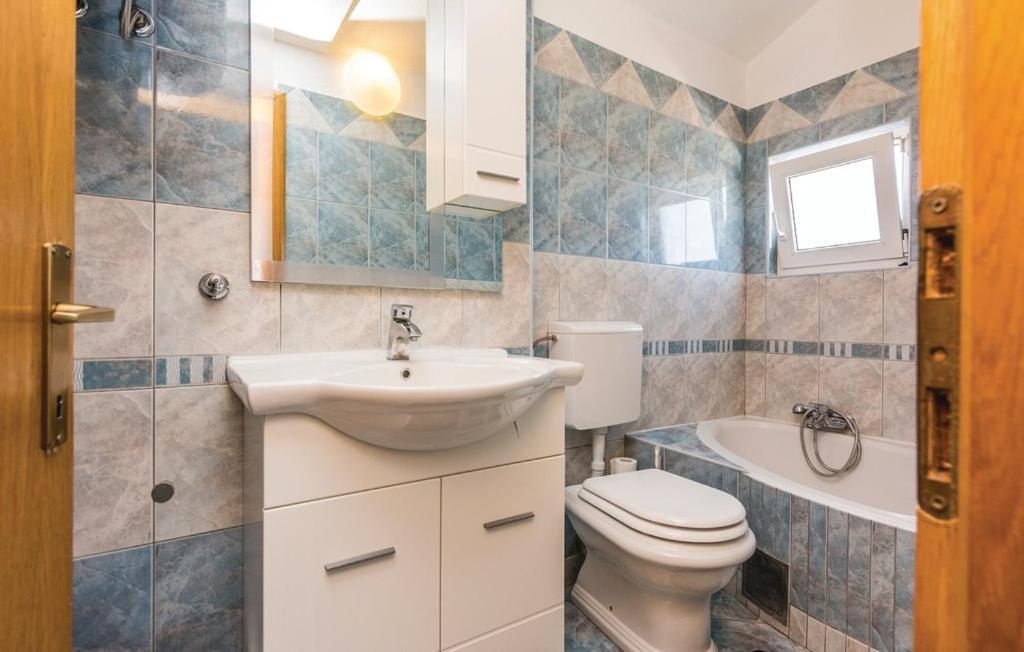 Nena Apartmani Vir Bagian luar foto