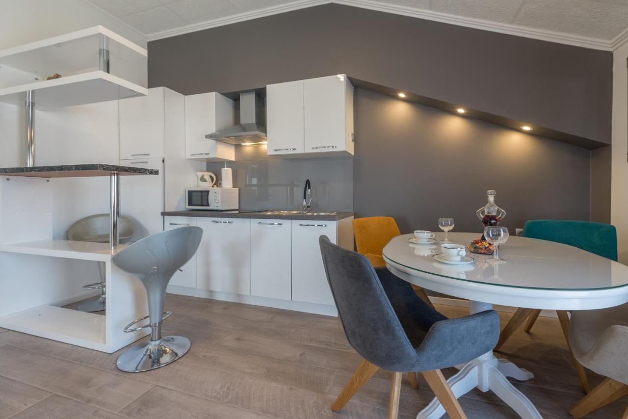 Nena Apartmani Vir Bagian luar foto